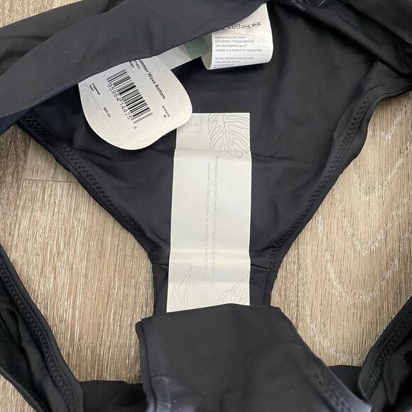 NWT Prana Summer Wave Bottom in Black - Size: Medium - Picture 8 of 8